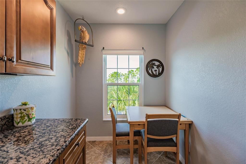 For Rent: $2,500 (3 beds, 2 baths, 1293 Square Feet)