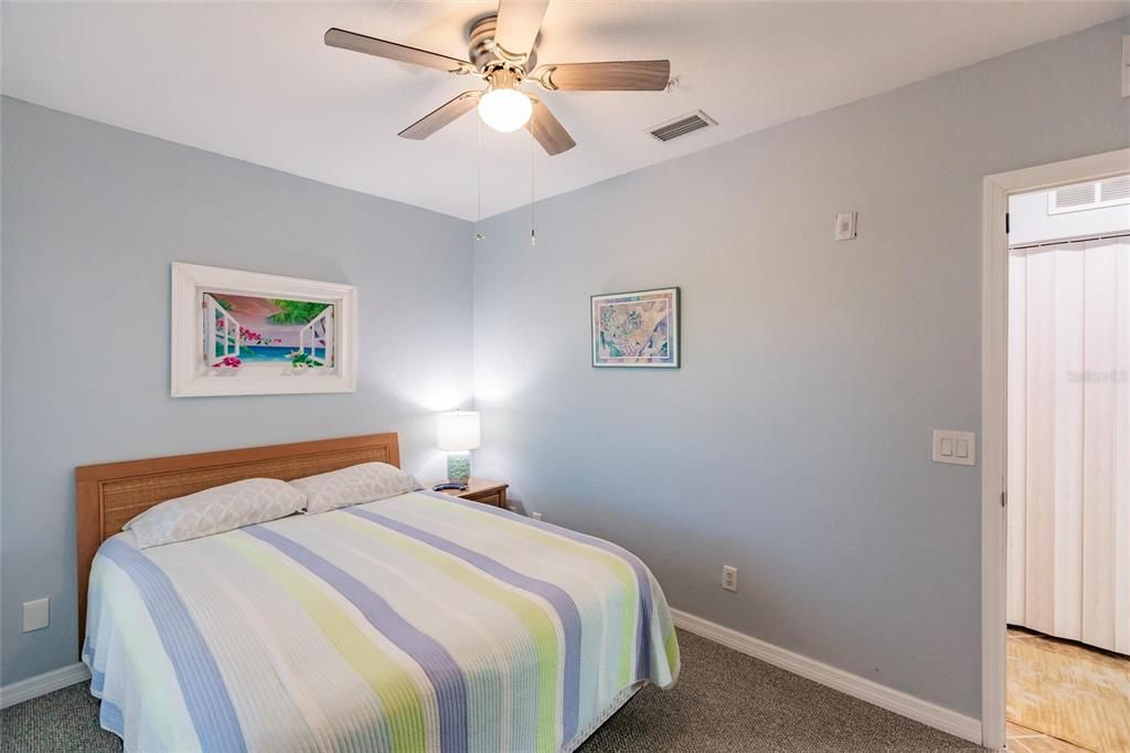 For Rent: $2,500 (3 beds, 2 baths, 1293 Square Feet)