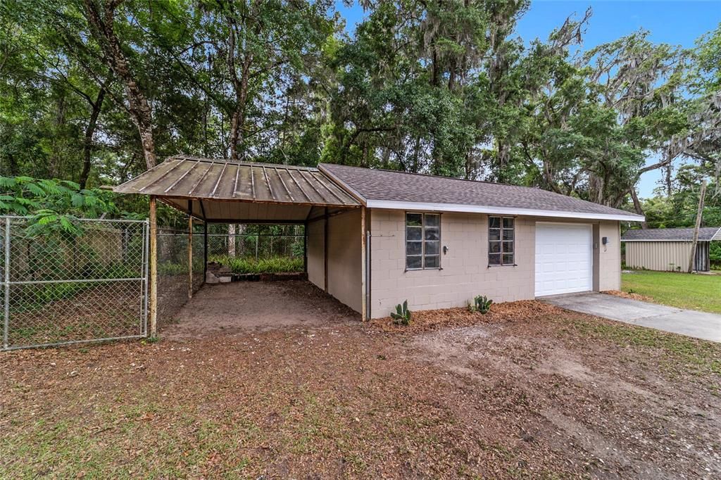 For Sale: $164,900 (1 beds, 1 baths, 672 Square Feet)