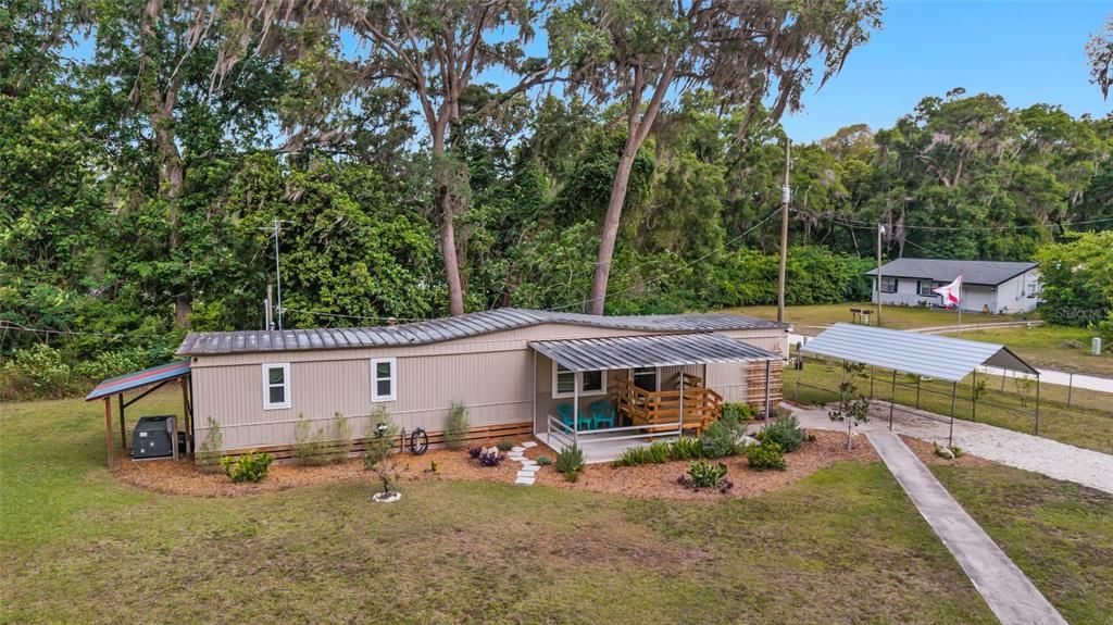For Sale: $164,900 (1 beds, 1 baths, 672 Square Feet)