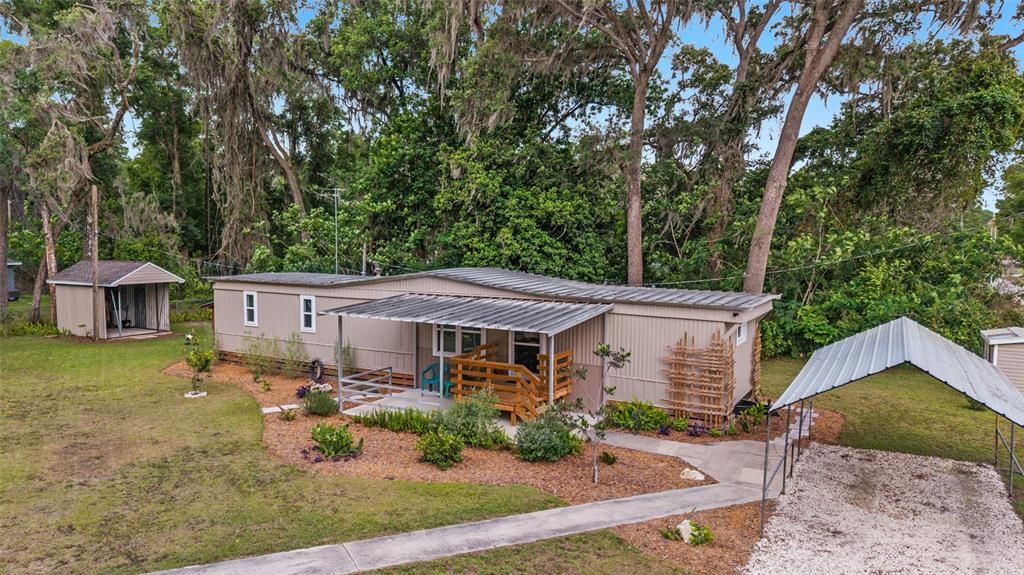 For Sale: $164,900 (1 beds, 1 baths, 672 Square Feet)