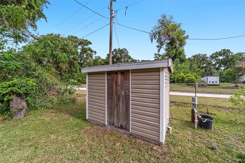 For Sale: $164,900 (1 beds, 1 baths, 672 Square Feet)