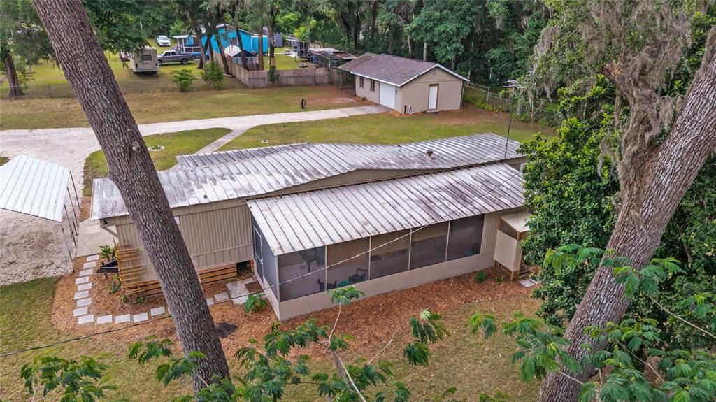 For Sale: $164,900 (1 beds, 1 baths, 672 Square Feet)