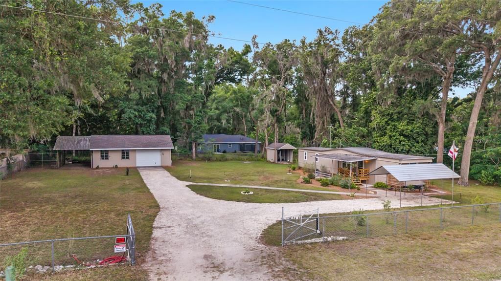 For Sale: $164,900 (1 beds, 1 baths, 672 Square Feet)