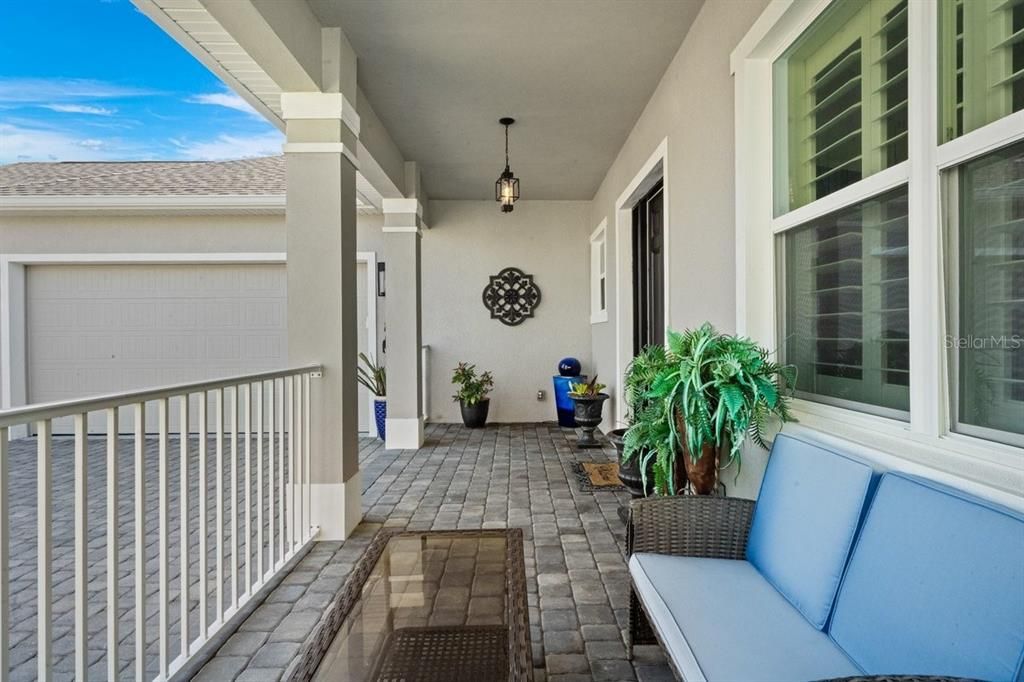 For Sale: $649,000 (3 beds, 3 baths, 2010 Square Feet)