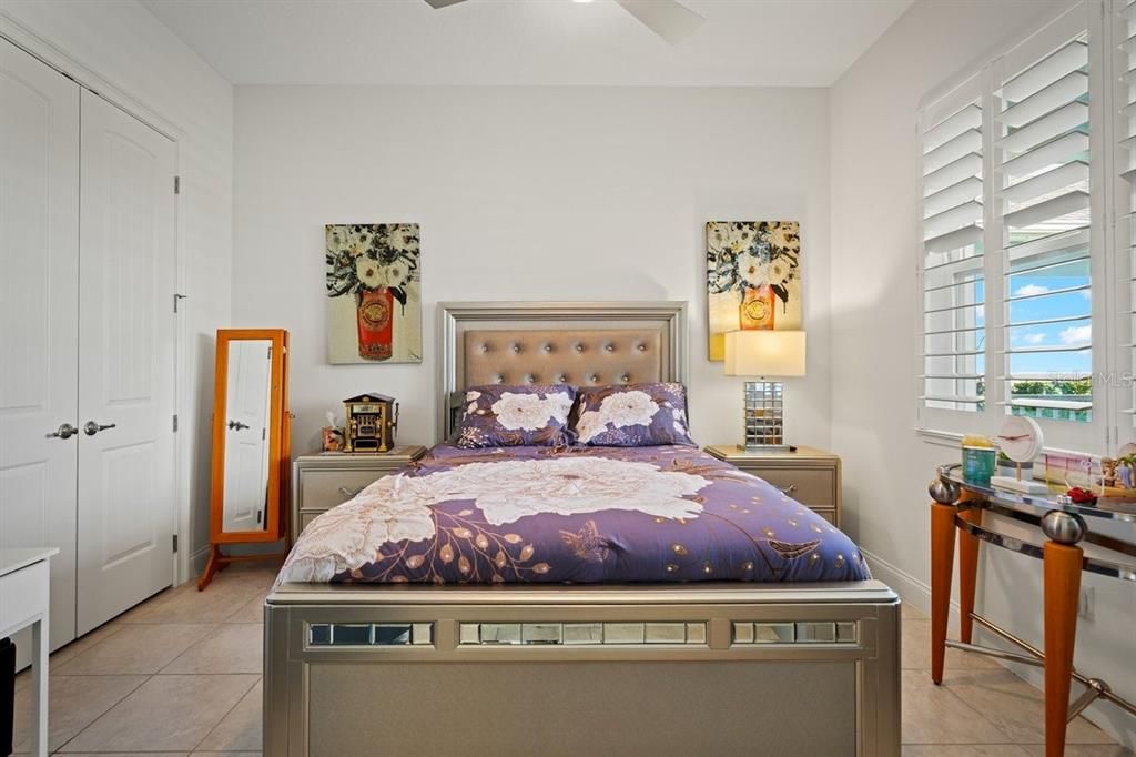 For Sale: $649,000 (3 beds, 3 baths, 2010 Square Feet)