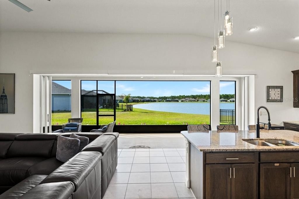 For Sale: $649,000 (3 beds, 3 baths, 2010 Square Feet)