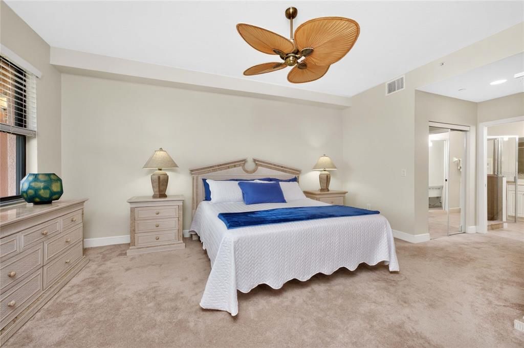 For Sale: $369,000 (2 beds, 2 baths, 1788 Square Feet)