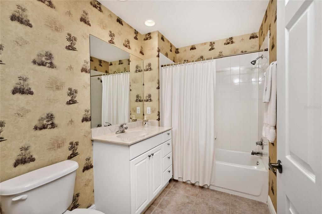 For Sale: $369,000 (2 beds, 2 baths, 1788 Square Feet)