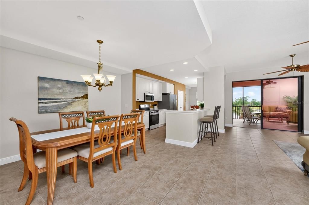 For Sale: $369,000 (2 beds, 2 baths, 1788 Square Feet)