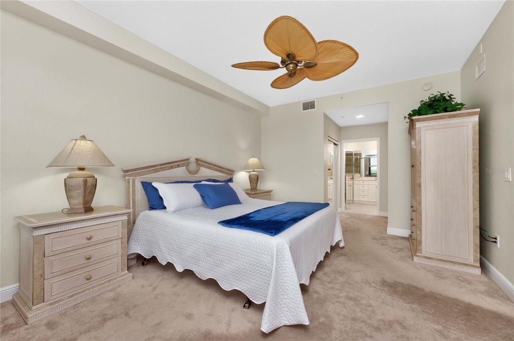 For Sale: $369,000 (2 beds, 2 baths, 1788 Square Feet)