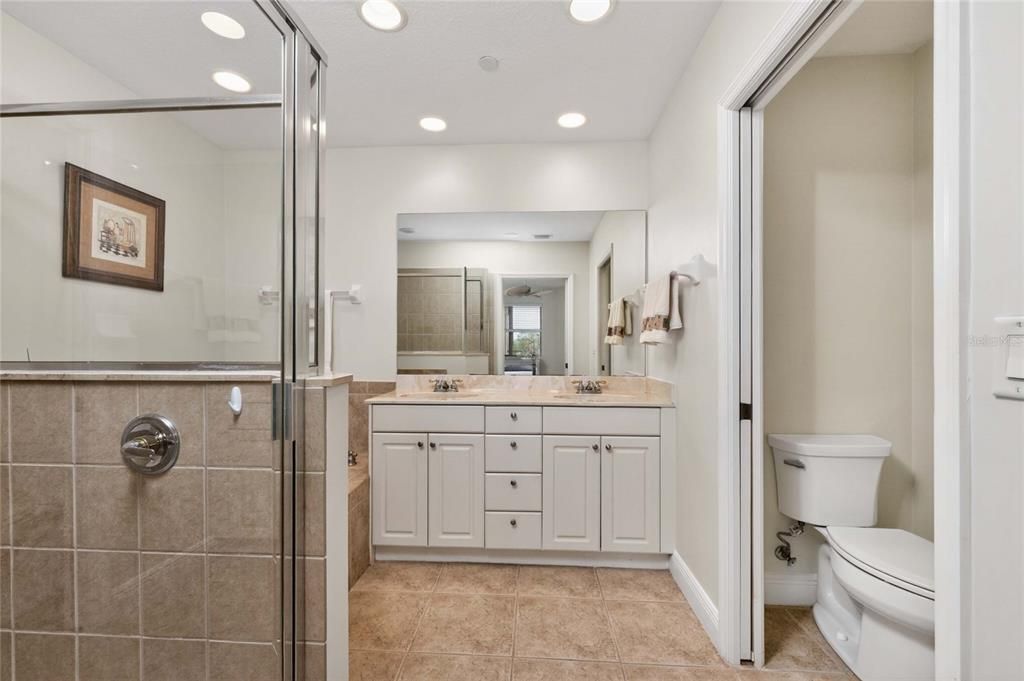 For Sale: $369,000 (2 beds, 2 baths, 1788 Square Feet)