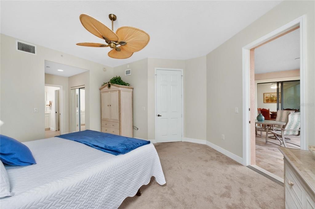 For Sale: $369,000 (2 beds, 2 baths, 1788 Square Feet)