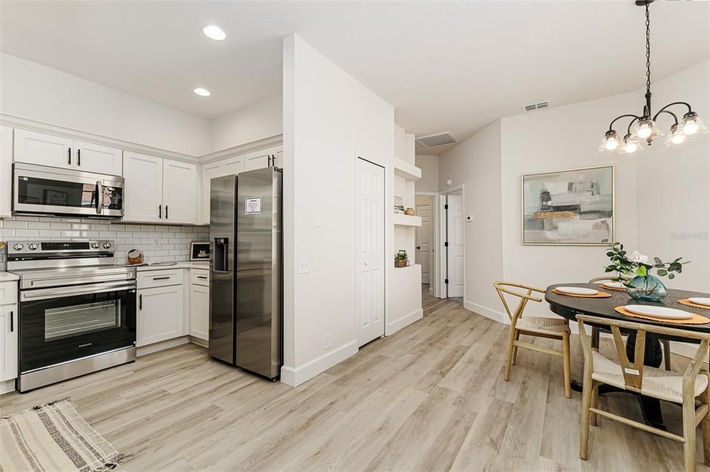 Active With Contract: $379,950 (3 beds, 3 baths, 1847 Square Feet)
