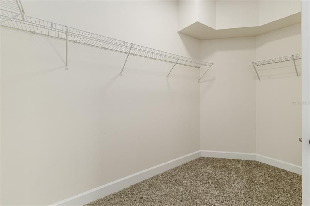 Active With Contract: $379,950 (3 beds, 3 baths, 1847 Square Feet)
