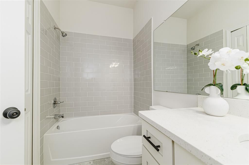 Active With Contract: $379,950 (3 beds, 3 baths, 1847 Square Feet)