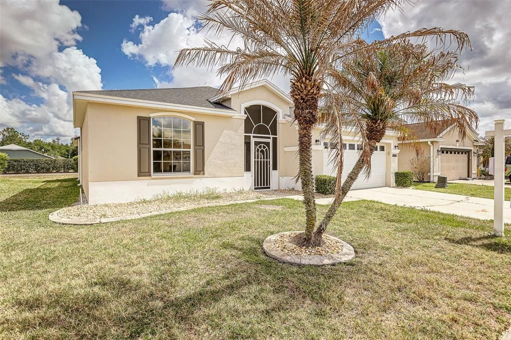 Active With Contract: $379,950 (3 beds, 3 baths, 1847 Square Feet)