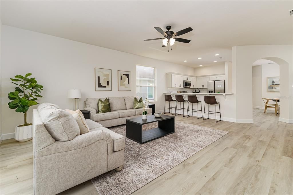 Active With Contract: $379,950 (3 beds, 3 baths, 1847 Square Feet)