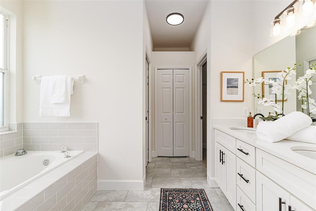 Active With Contract: $379,950 (3 beds, 3 baths, 1847 Square Feet)