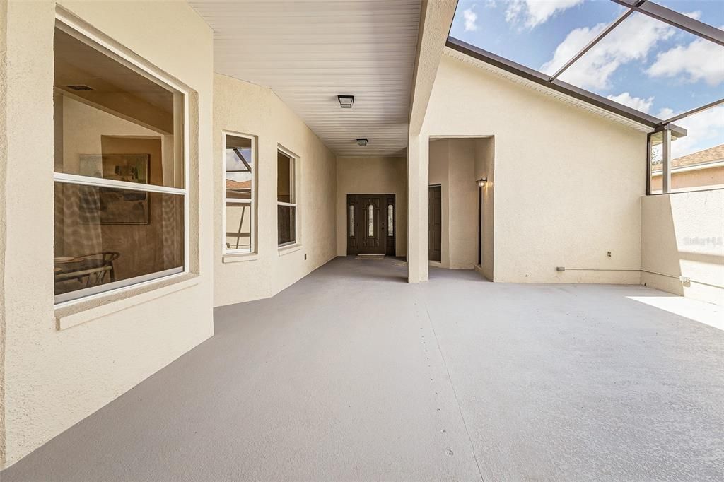 Active With Contract: $379,950 (3 beds, 3 baths, 1847 Square Feet)