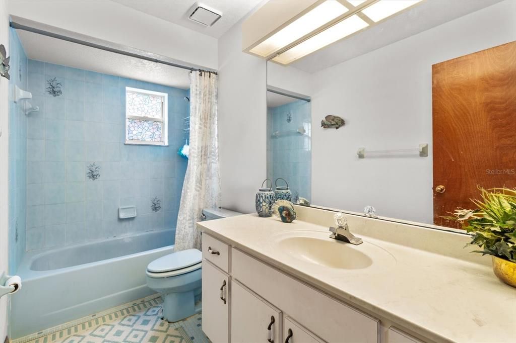 En Venta: $379,000 (3 camas, 2 baños, 2094 Pies cuadrados)