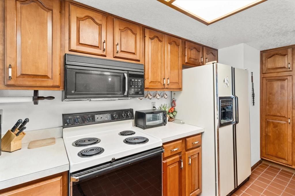 En Venta: $379,000 (3 camas, 2 baños, 2094 Pies cuadrados)