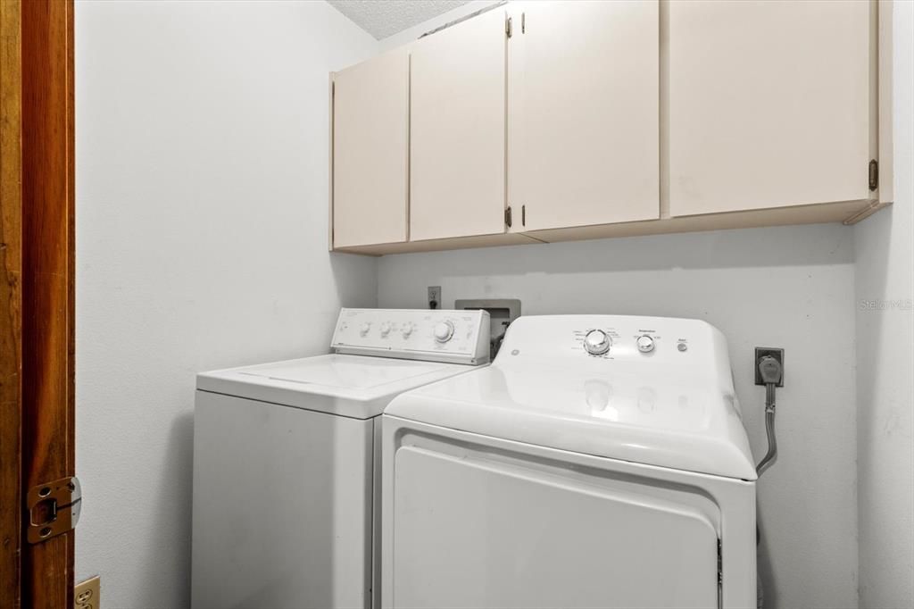 En Venta: $379,000 (3 camas, 2 baños, 2094 Pies cuadrados)
