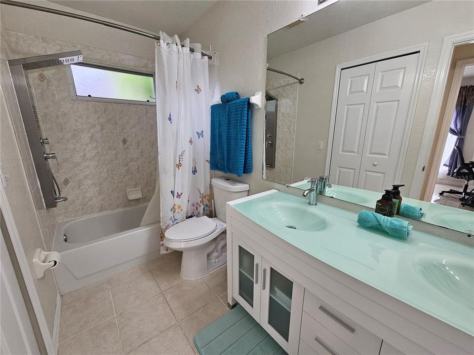 For Rent: $5,300 (3 beds, 2 baths, 1648 Square Feet)