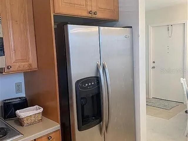 For Sale: $95,900 (1 beds, 1 baths, 750 Square Feet)