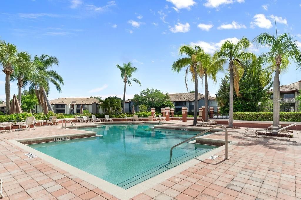 For Rent: $2,100 (2 beds, 2 baths, 1016 Square Feet)