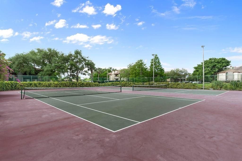 For Rent: $2,100 (2 beds, 2 baths, 1016 Square Feet)