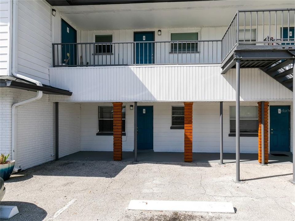 For Rent: $1,190 (1 beds, 1 baths, 550 Square Feet)