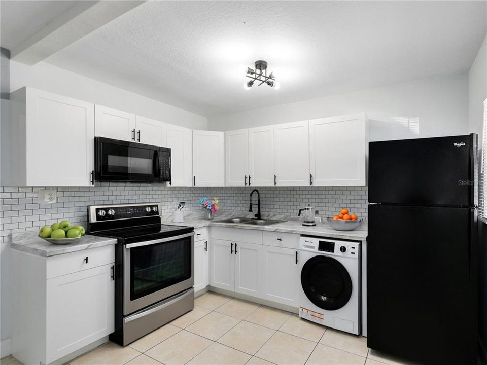 For Rent: $1,190 (1 beds, 1 baths, 550 Square Feet)
