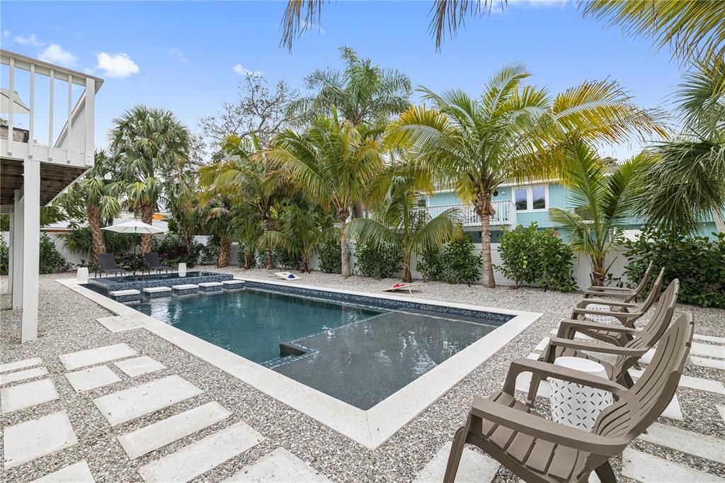 For Sale: $1,945,000 (3 beds, 2 baths, 1458 Square Feet)