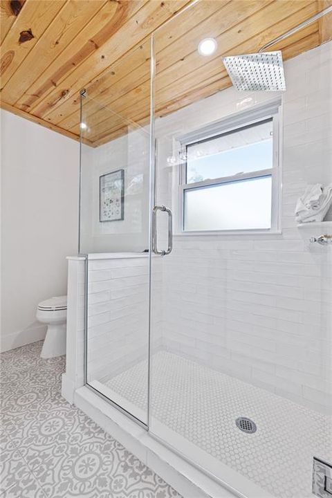For Sale: $1,945,000 (3 beds, 2 baths, 1458 Square Feet)