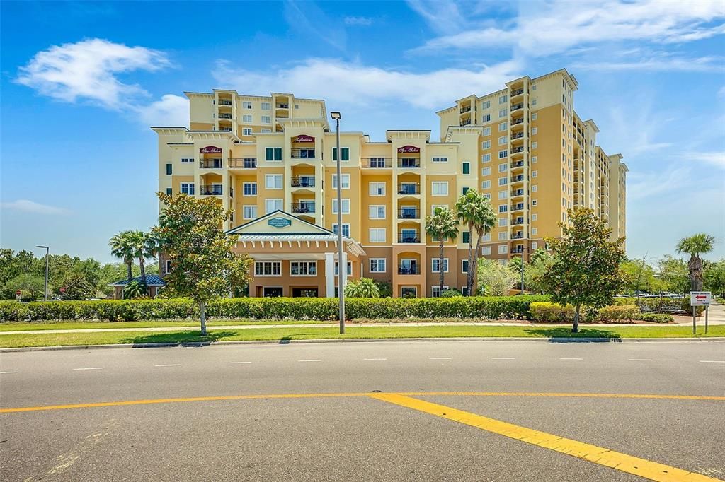 For Sale: $160,000 (2 beds, 2 baths, 1060 Square Feet)