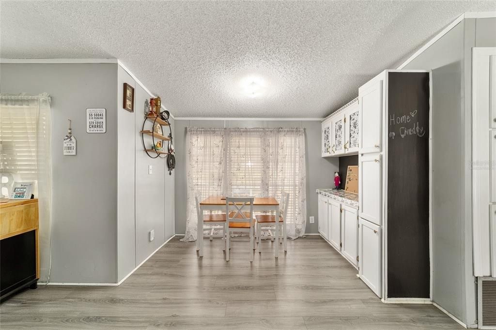 En Venta: $159,900 (3 camas, 2 baños, 1194 Pies cuadrados)