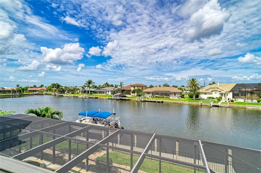 Activo con contrato: $1,229,900 (4 camas, 3 baños, 3005 Pies cuadrados)