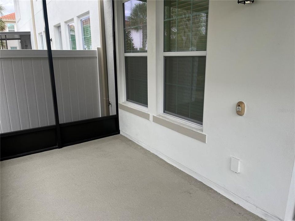 For Rent: $2,500 (3 beds, 2 baths, 2158 Square Feet)
