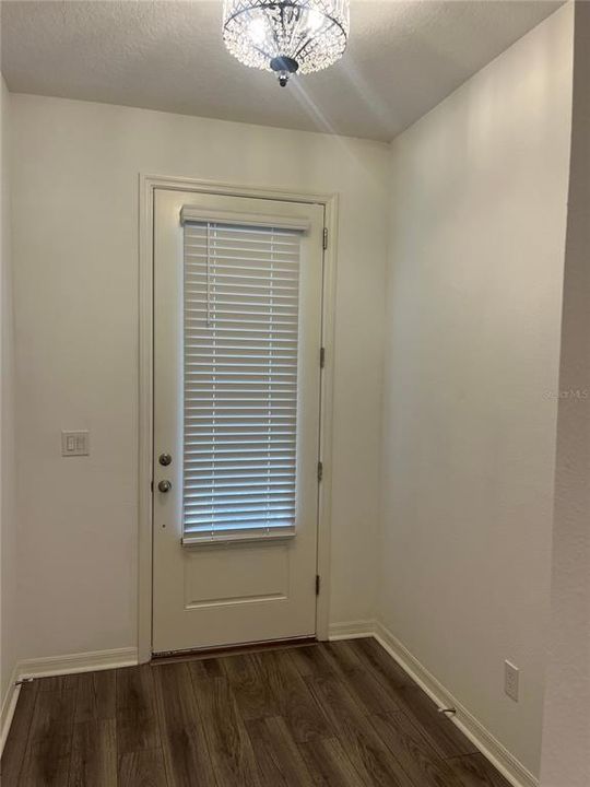 For Rent: $2,500 (3 beds, 2 baths, 2158 Square Feet)