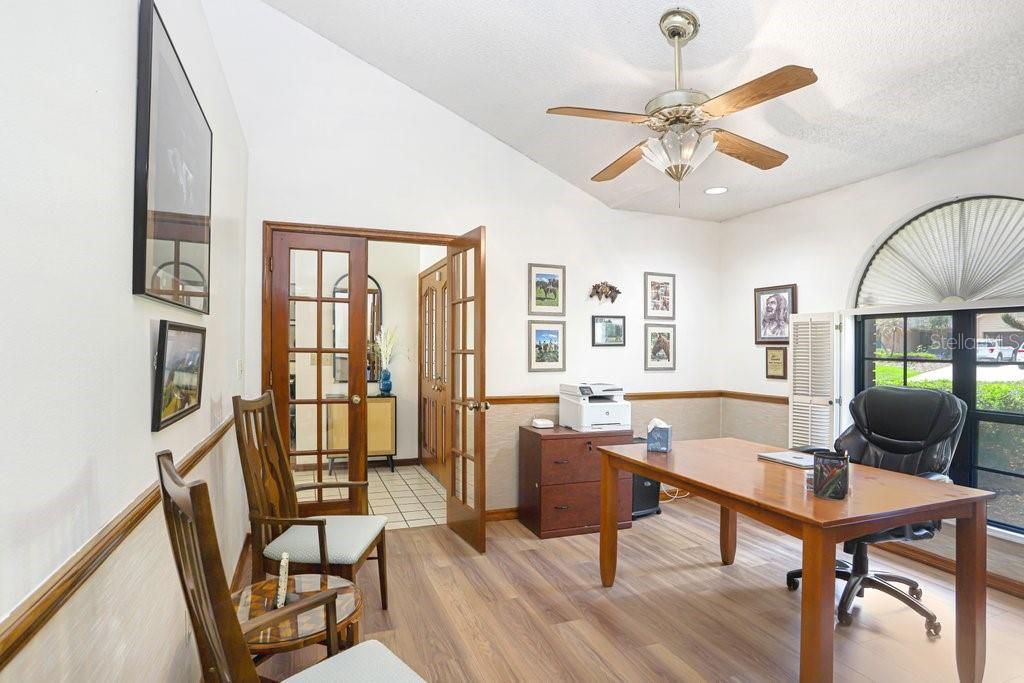 For Sale: $550,000 (4 beds, 3 baths, 2817 Square Feet)