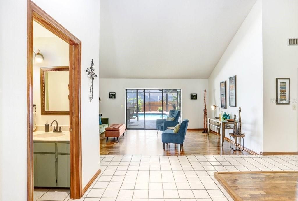 For Sale: $550,000 (4 beds, 3 baths, 2817 Square Feet)