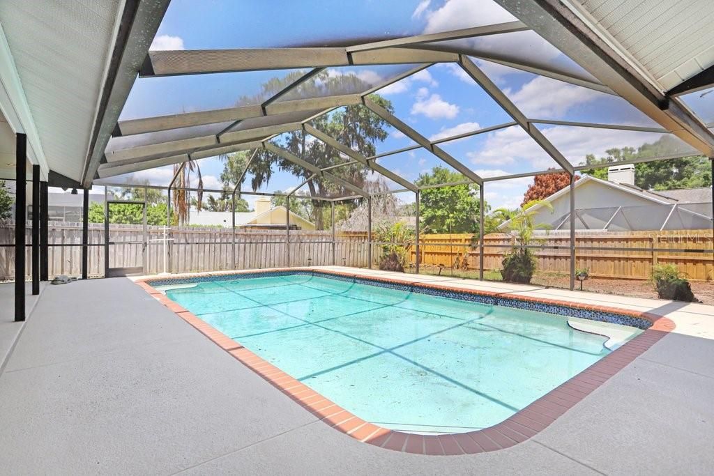 For Sale: $550,000 (4 beds, 3 baths, 2817 Square Feet)