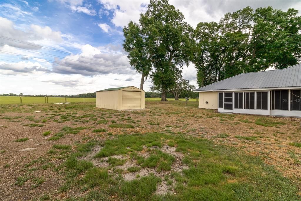 For Sale: $345,000 (3 beds, 3 baths, 1902 Square Feet)