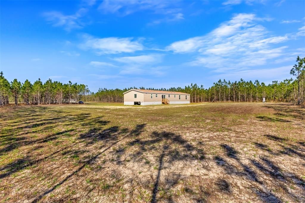 For Sale: $302,900 (4 beds, 3 baths, 2305 Square Feet)