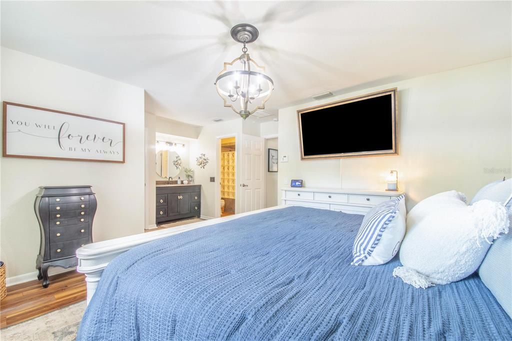 Active With Contract: $515,000 (4 beds, 3 baths, 2340 Square Feet)
