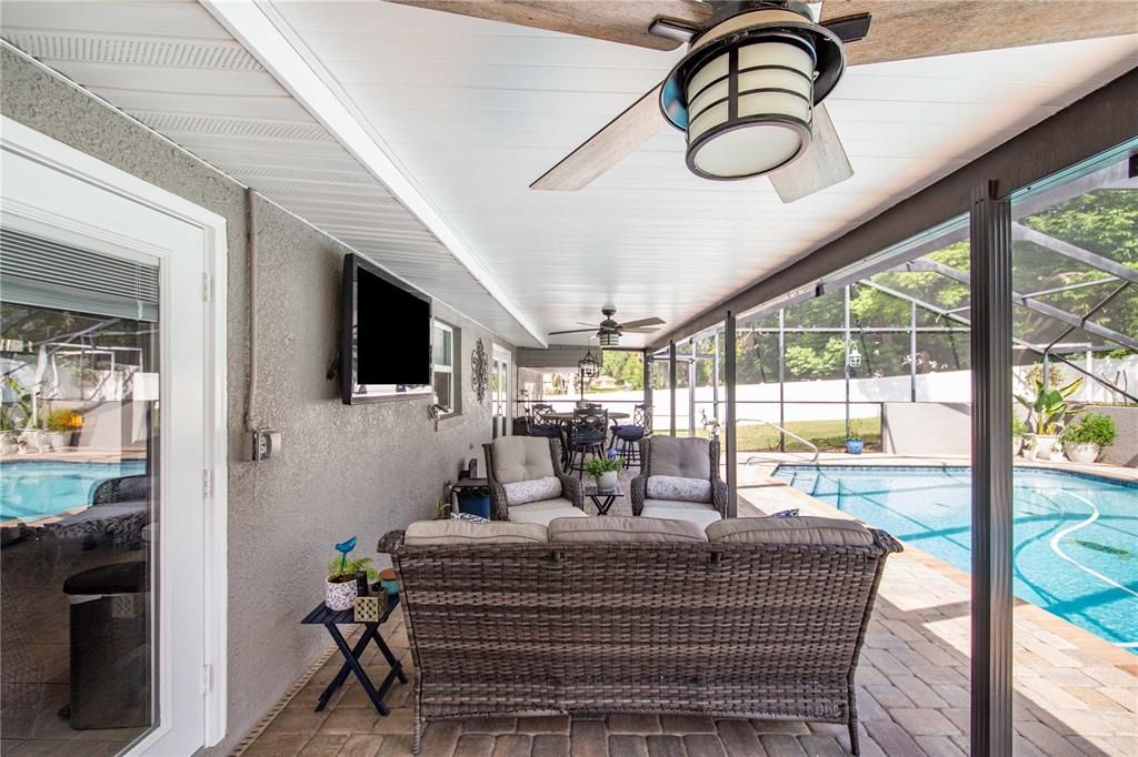 Active With Contract: $515,000 (4 beds, 3 baths, 2340 Square Feet)