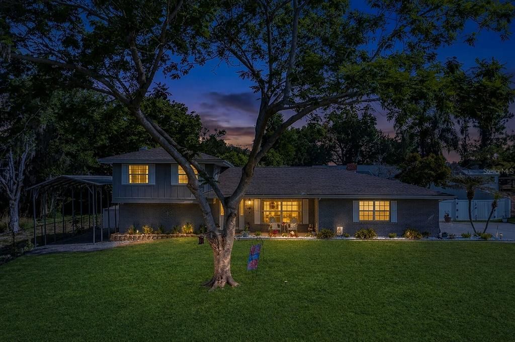 Active With Contract: $515,000 (4 beds, 3 baths, 2340 Square Feet)