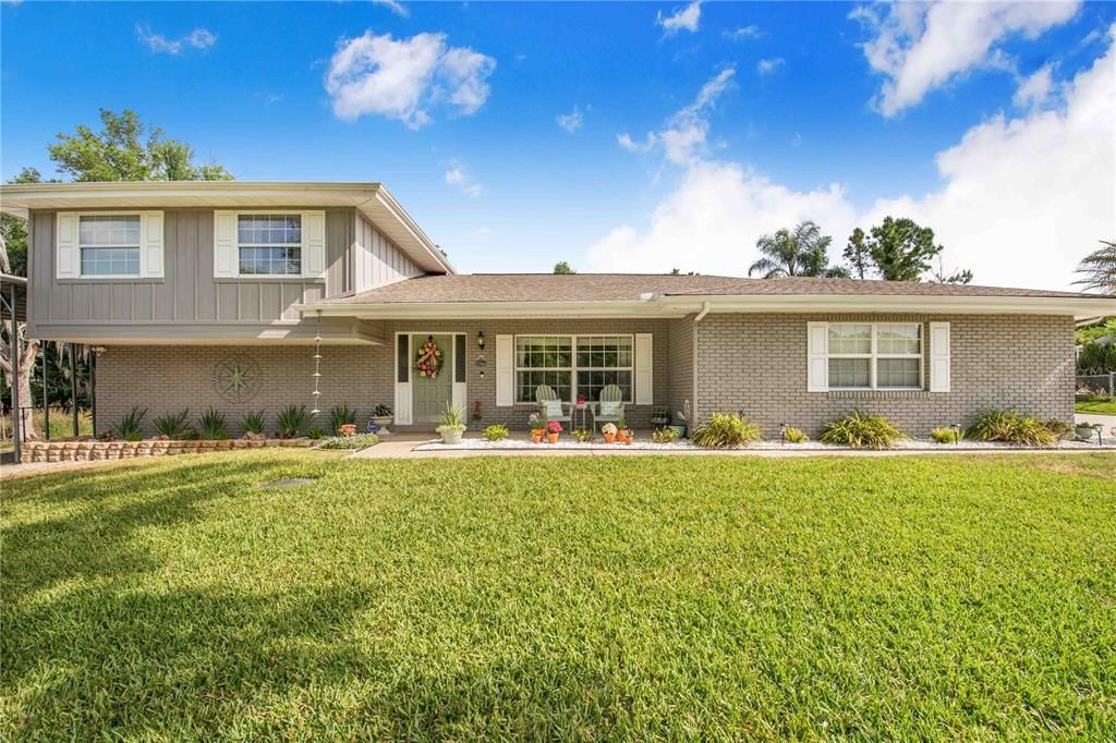 Active With Contract: $515,000 (4 beds, 3 baths, 2340 Square Feet)