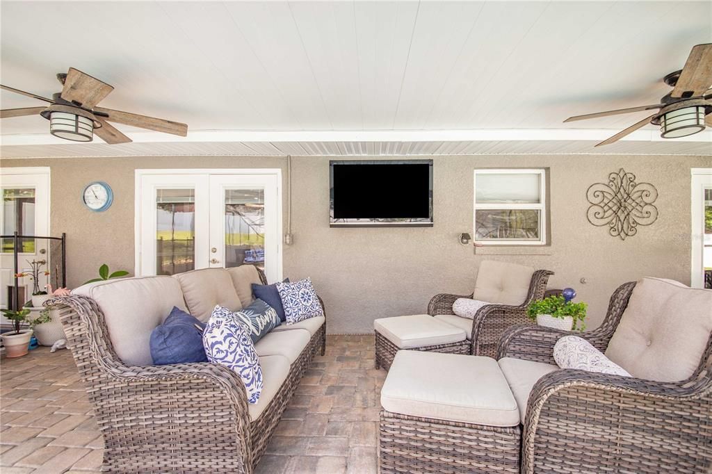 Active With Contract: $515,000 (4 beds, 3 baths, 2340 Square Feet)